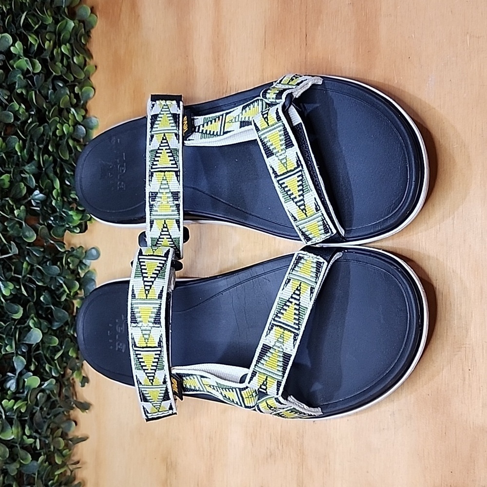 Teva Terra Float Lexi Sandals | Size: 10 Womens | Multi colored - Picture 2 of 6